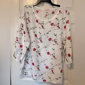NWOT Anna Rose Embroidered Floral Top